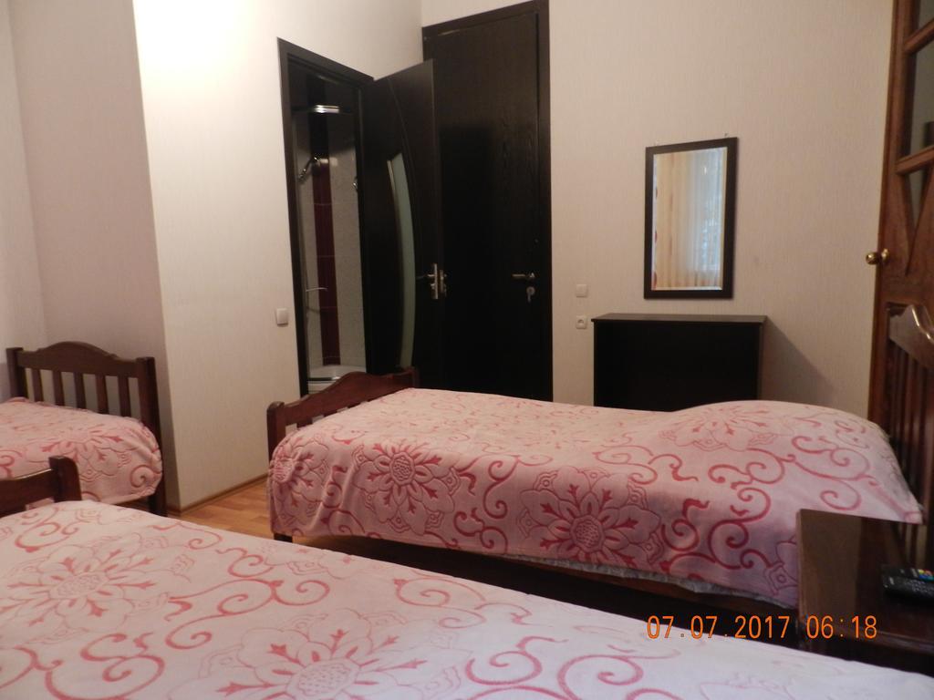 Room 404 Guest House Tbilissi Extérieur photo
