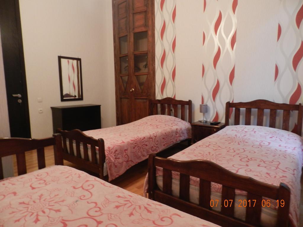 Room 404 Guest House Tbilissi Extérieur photo