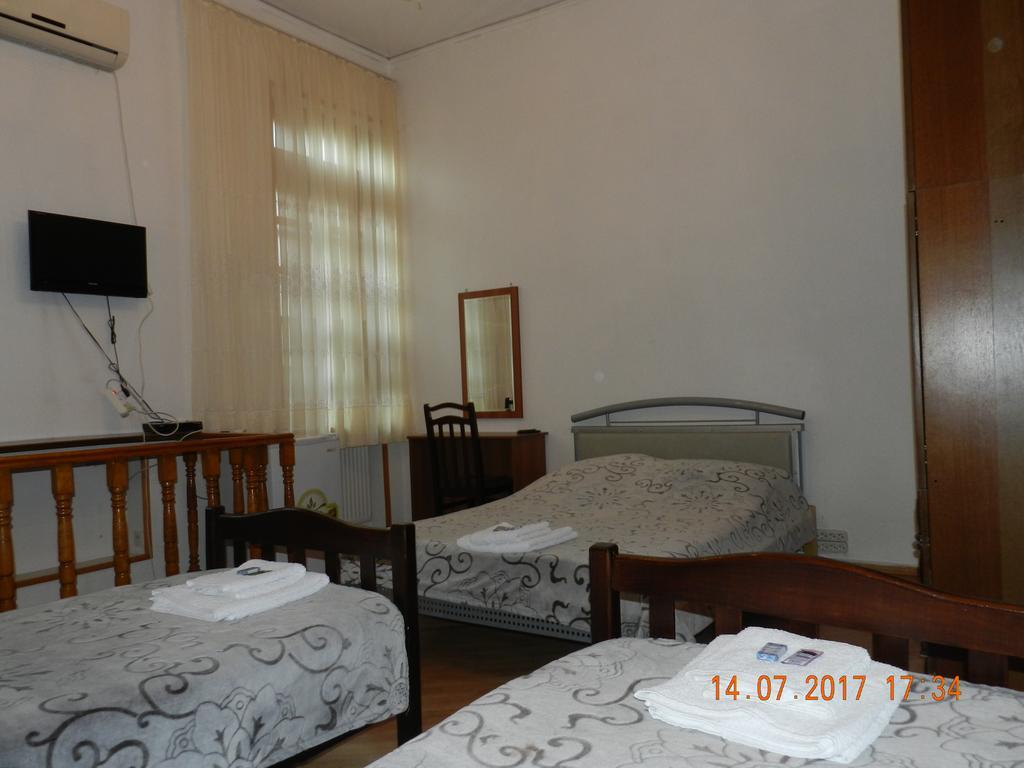 Room 404 Guest House Tbilissi Extérieur photo