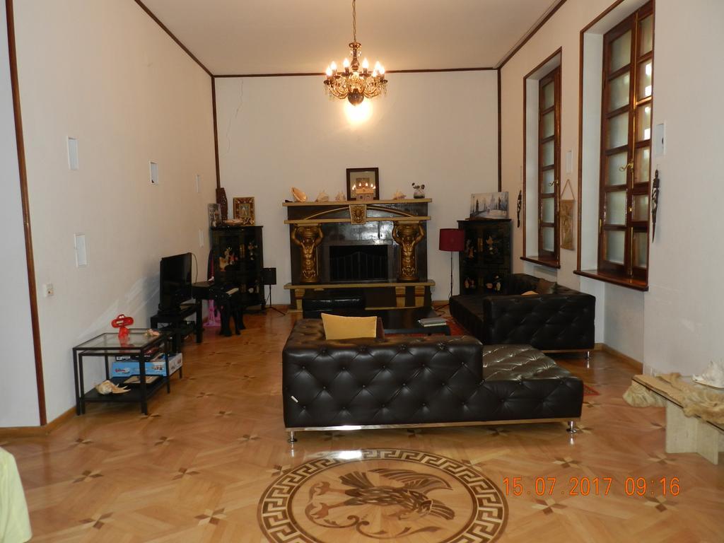 Room 404 Guest House Tbilissi Extérieur photo