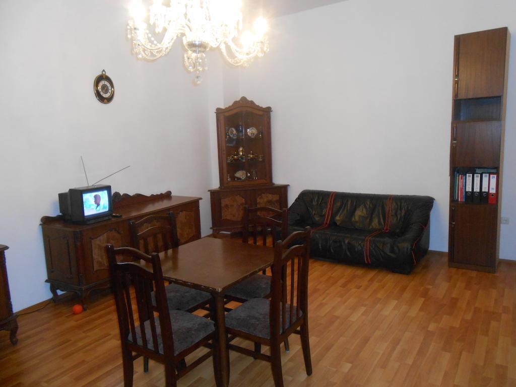 Room 404 Guest House Tbilissi Extérieur photo